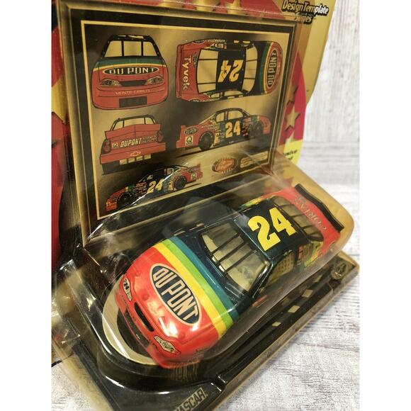 2004 1/64 Jeff Gordon #24 DuPont w/Hood Magnet & 2000 1/43 Sam Bass Design LE - Picture 5 of 9